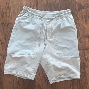 Lululemon Men’s Grey Shorts